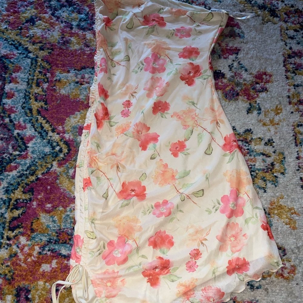 Strapless dress